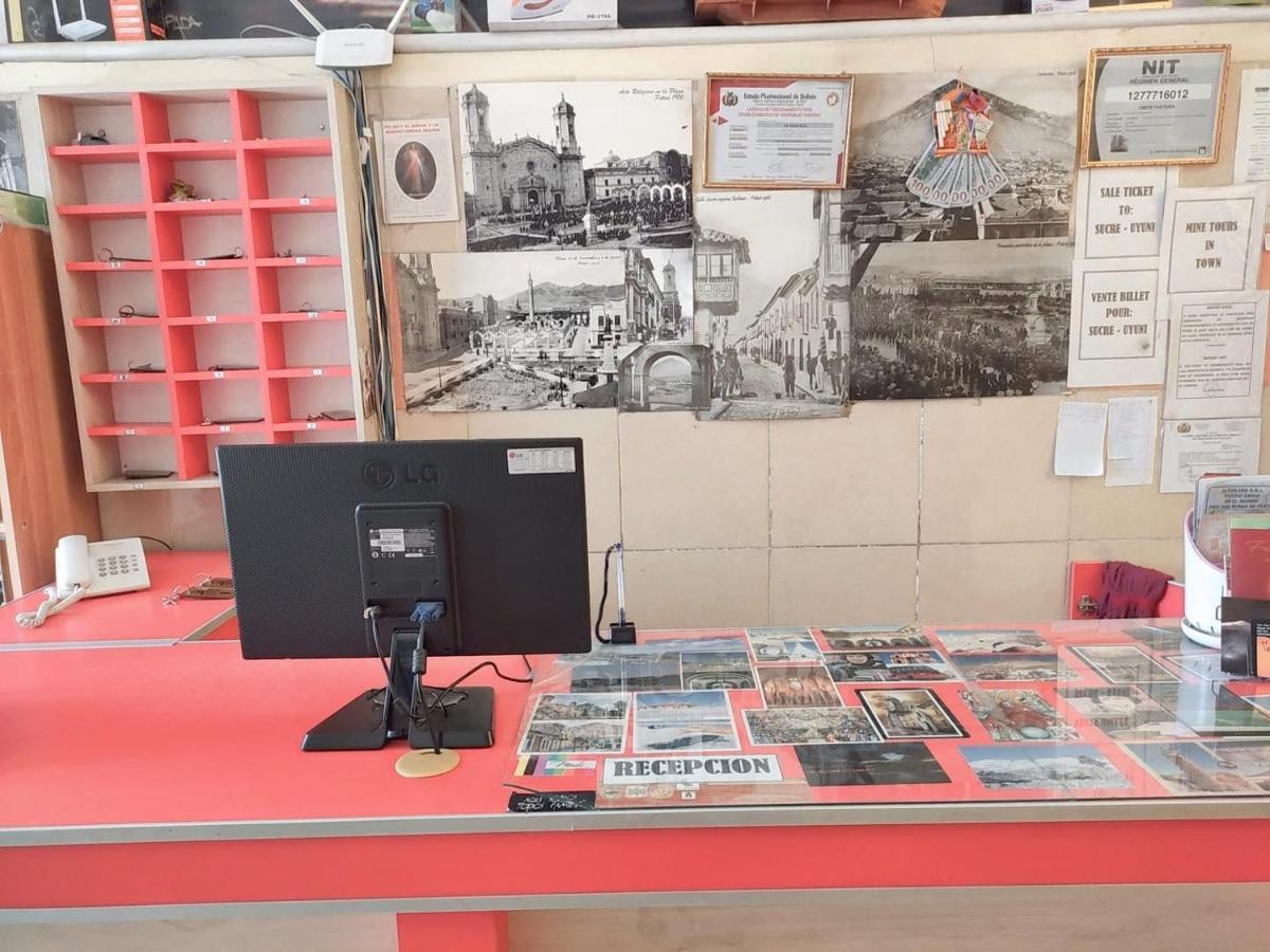 Hostal La Realeza Potosí Esterno foto