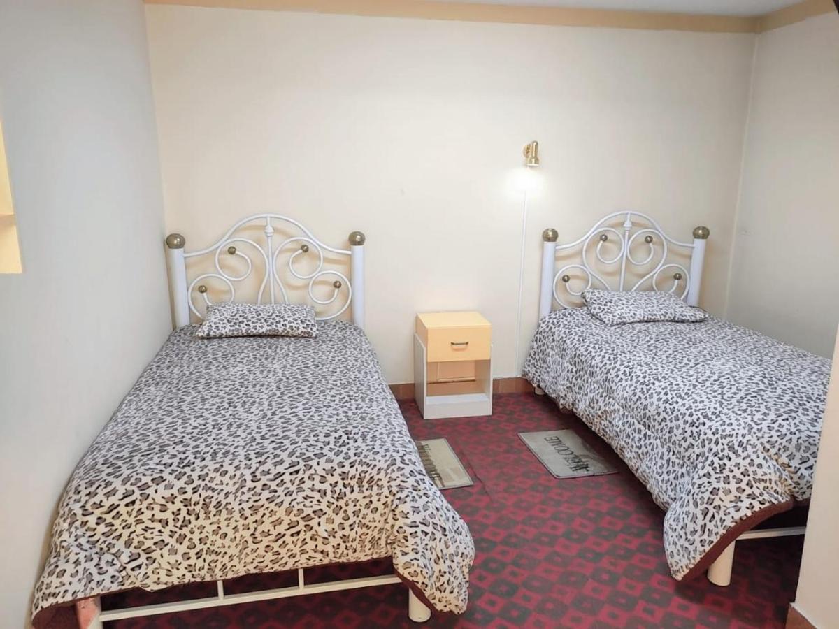 Hostal La Realeza Potosí Esterno foto